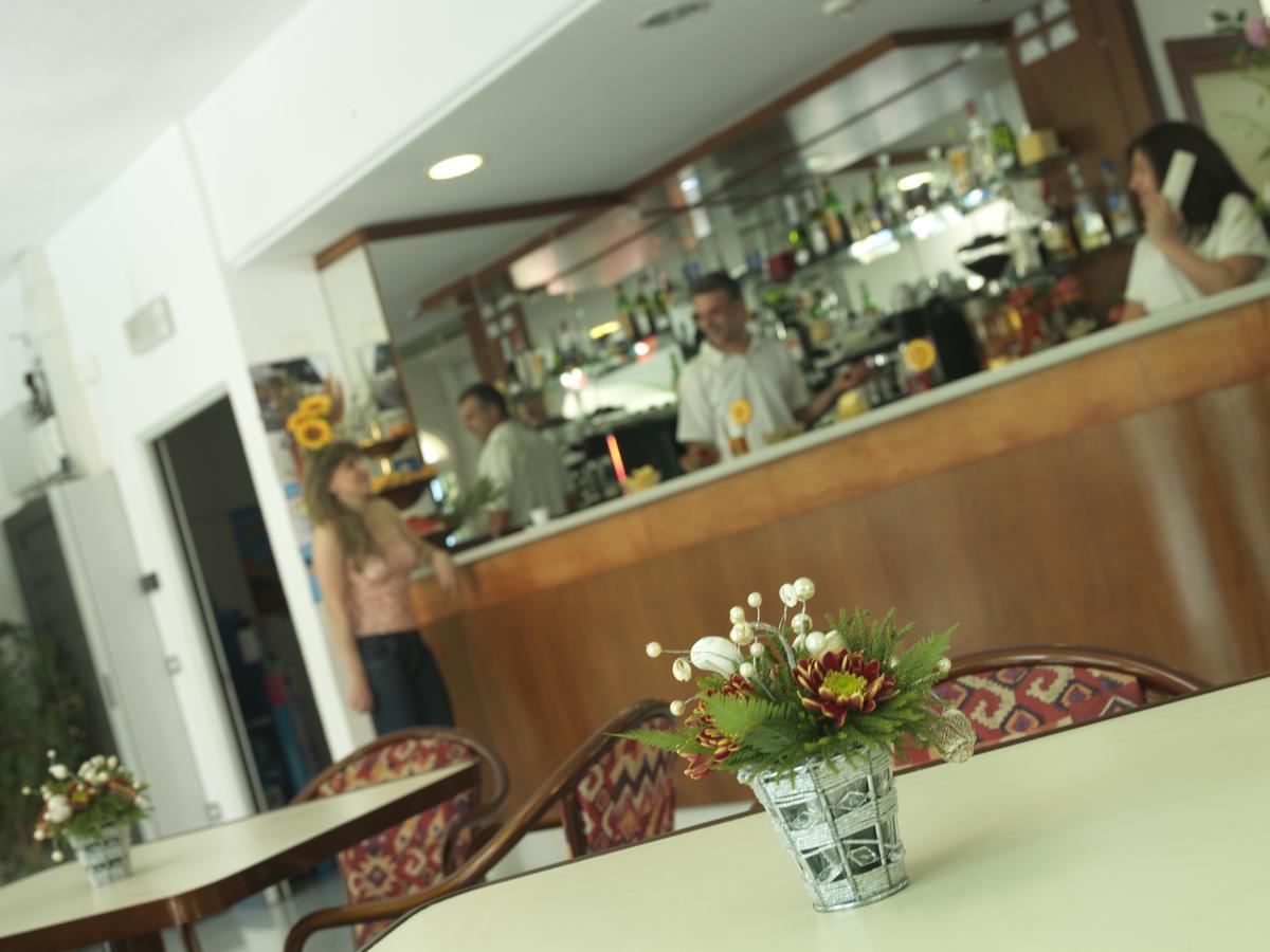 Residence Eurogarden Rimini Ngoại thất bức ảnh