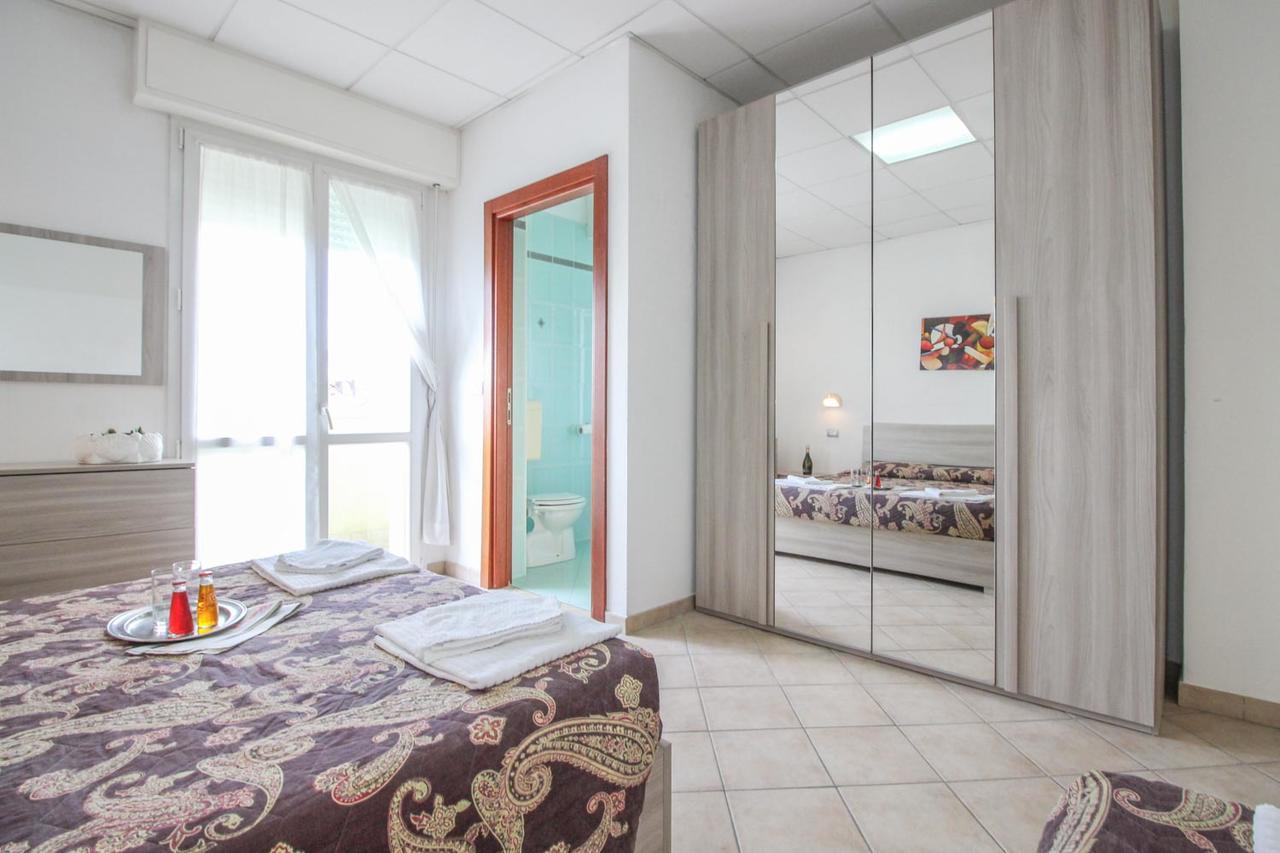 Residence Eurogarden Rimini Ngoại thất bức ảnh