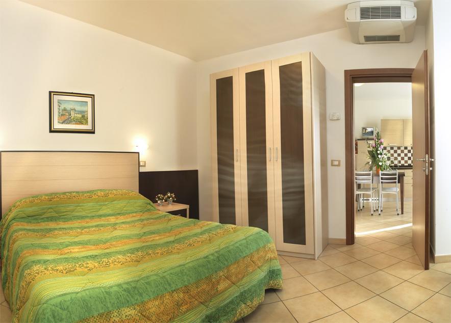 Residence Eurogarden Rimini Ngoại thất bức ảnh