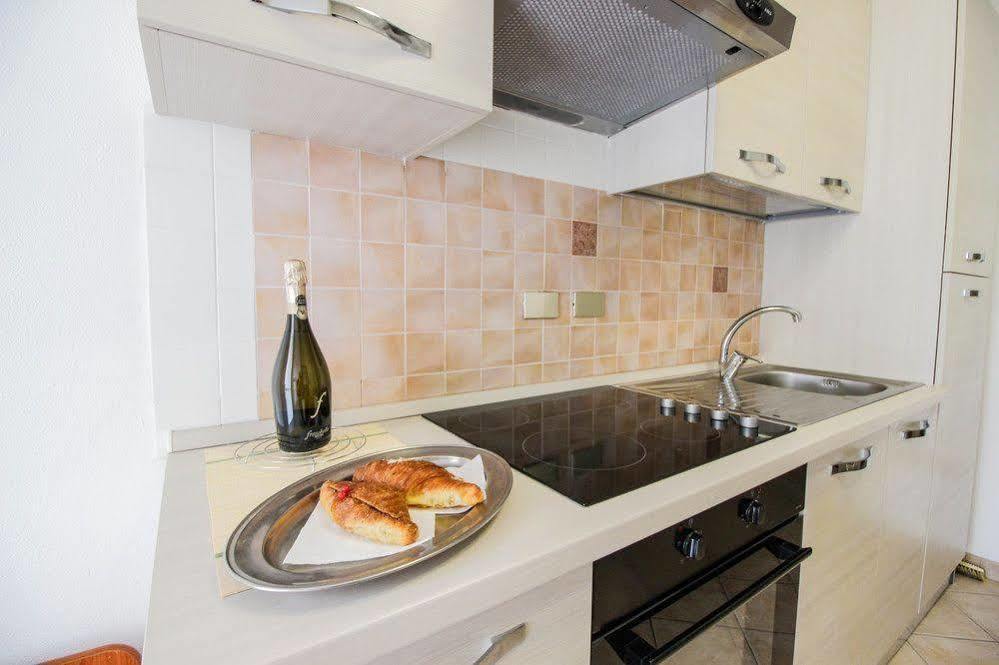 Residence Eurogarden Rimini Ngoại thất bức ảnh